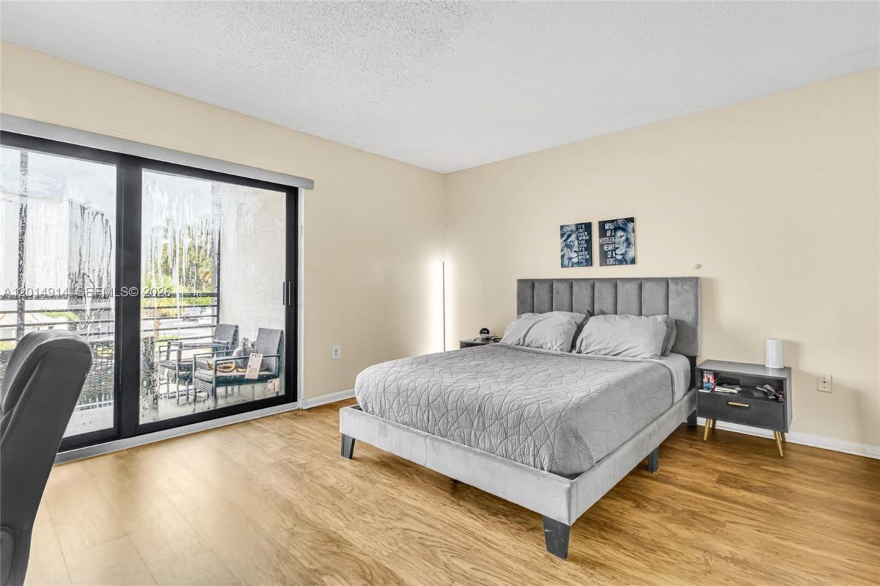 4040 N Hills Dr, Unit 20, Hollywood, FL 33021 Photo