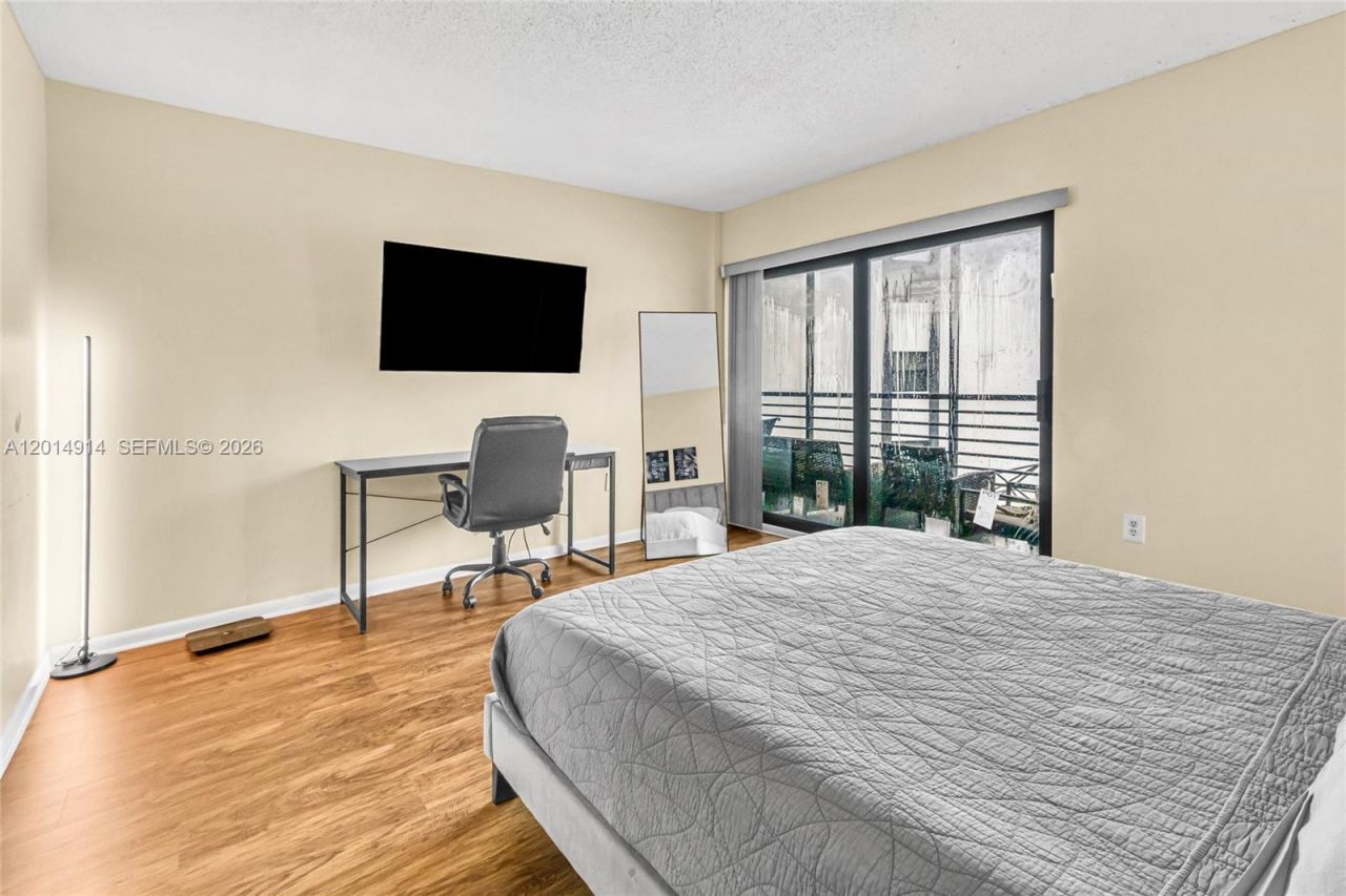 4040 N Hills Dr, Unit 20, Hollywood, FL 33021 Photo