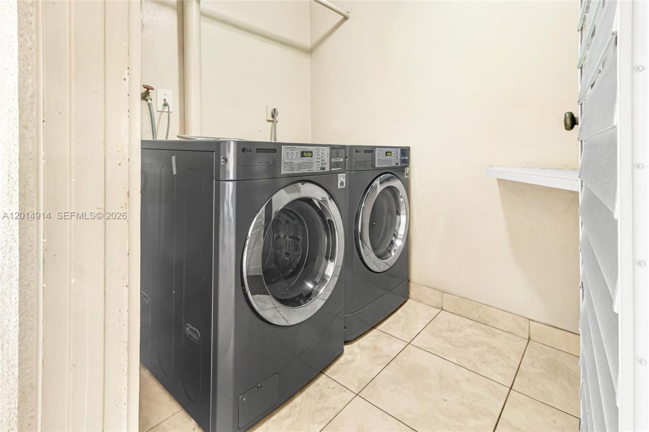 4040 N Hills Dr, Unit 20, Hollywood, FL 33021 Photo