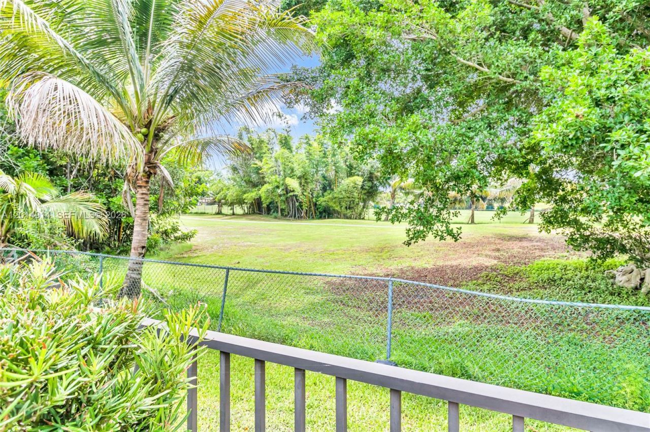 4040 N Hills Dr, Unit 20, Hollywood, FL 33021 Photo