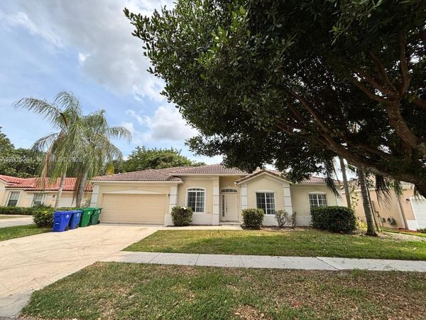 10492 SW 20th St, Miramar, FL 33025