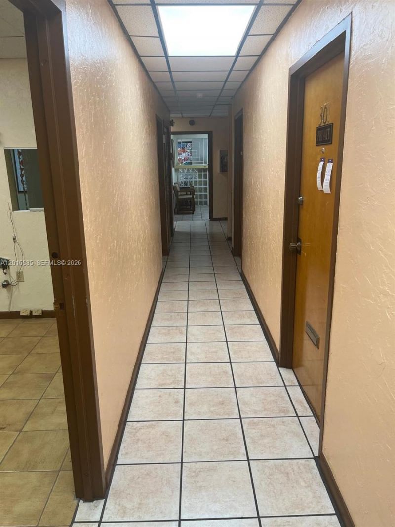 1545 SW 1st St , Unit 3rd Floor, Miami, FL 33135 Photo