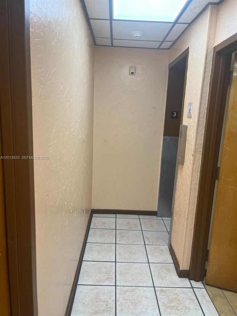 1545 SW 1st St , Unit 3rd Floor, Miami, FL 33135 Photo
