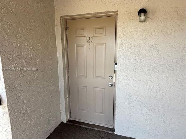 2221 E 5th street , Unit 21, Lehigh Acres, FL 33936