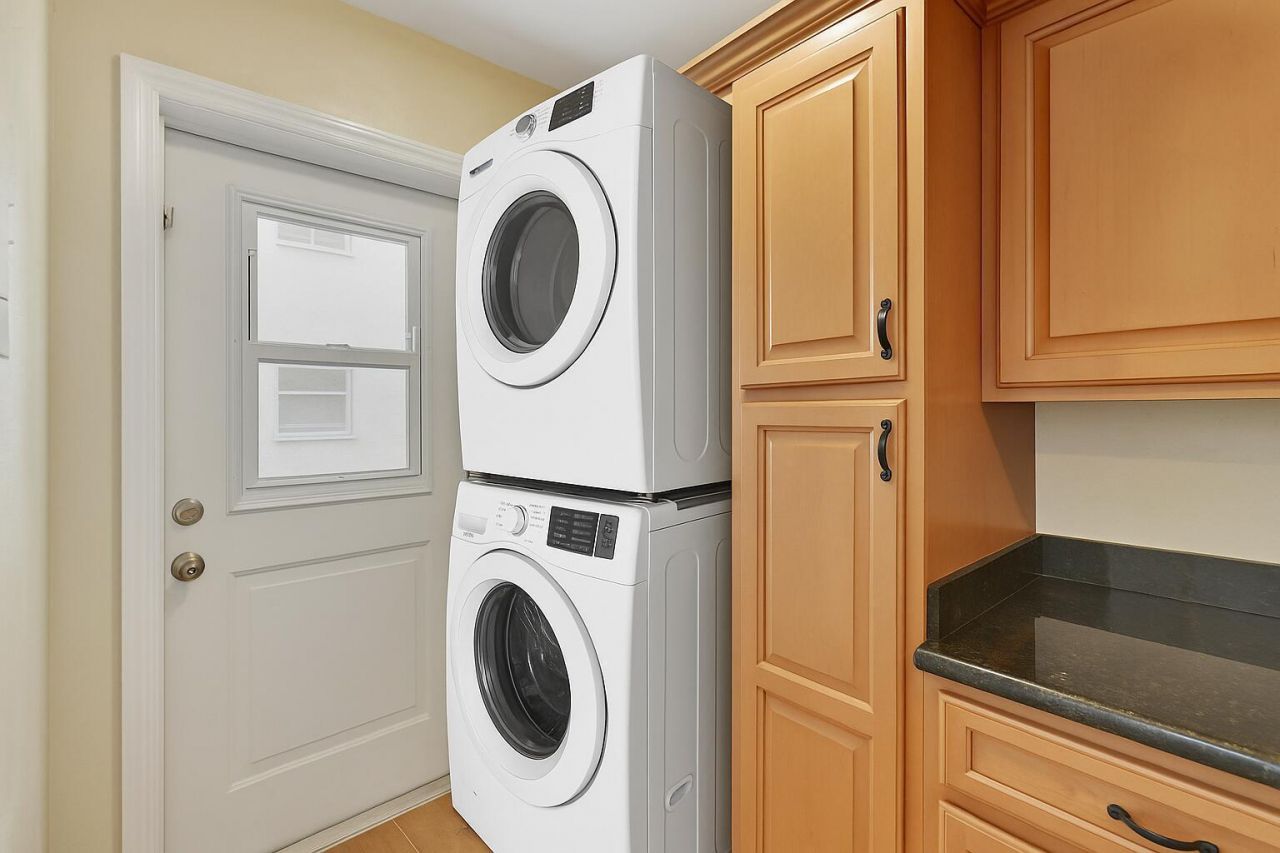 2757 NE 29th Avenue, Unit 4, Lighthouse Point, FL 33064 Photo