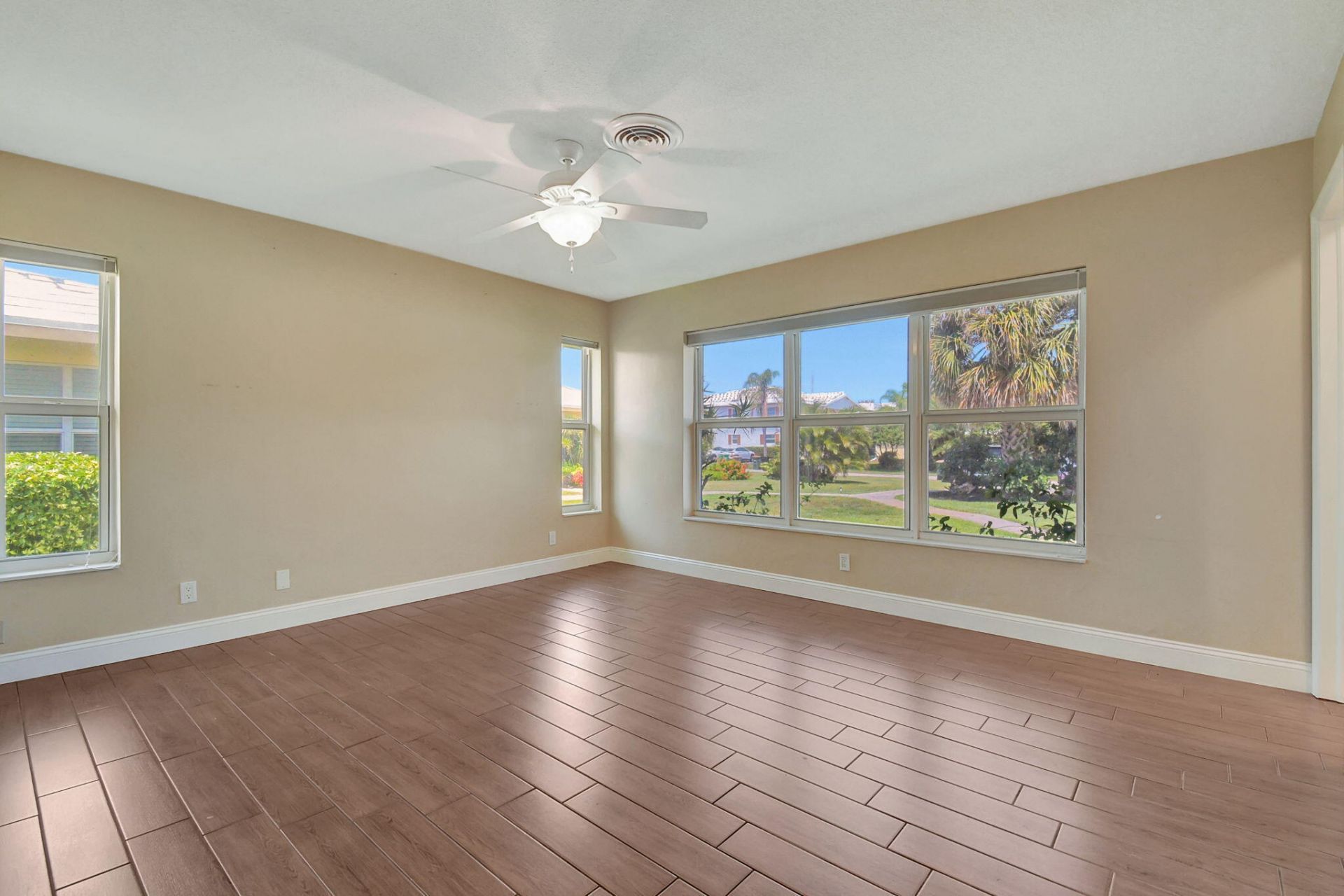 2757 NE 29th Avenue, Unit 4, Lighthouse Point, FL 33064 Photo