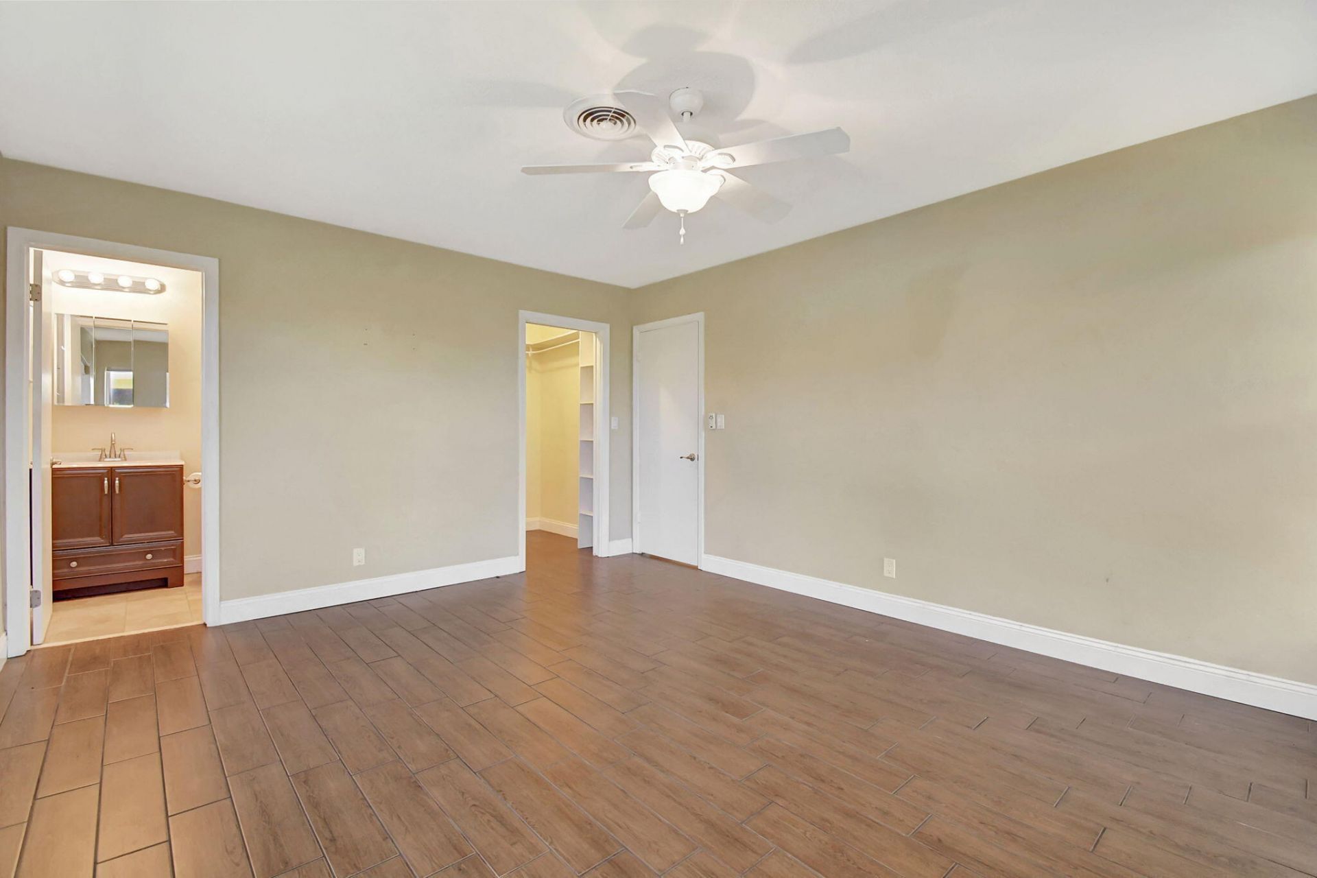 2757 NE 29th Avenue, Unit 4, Lighthouse Point, FL 33064 Photo