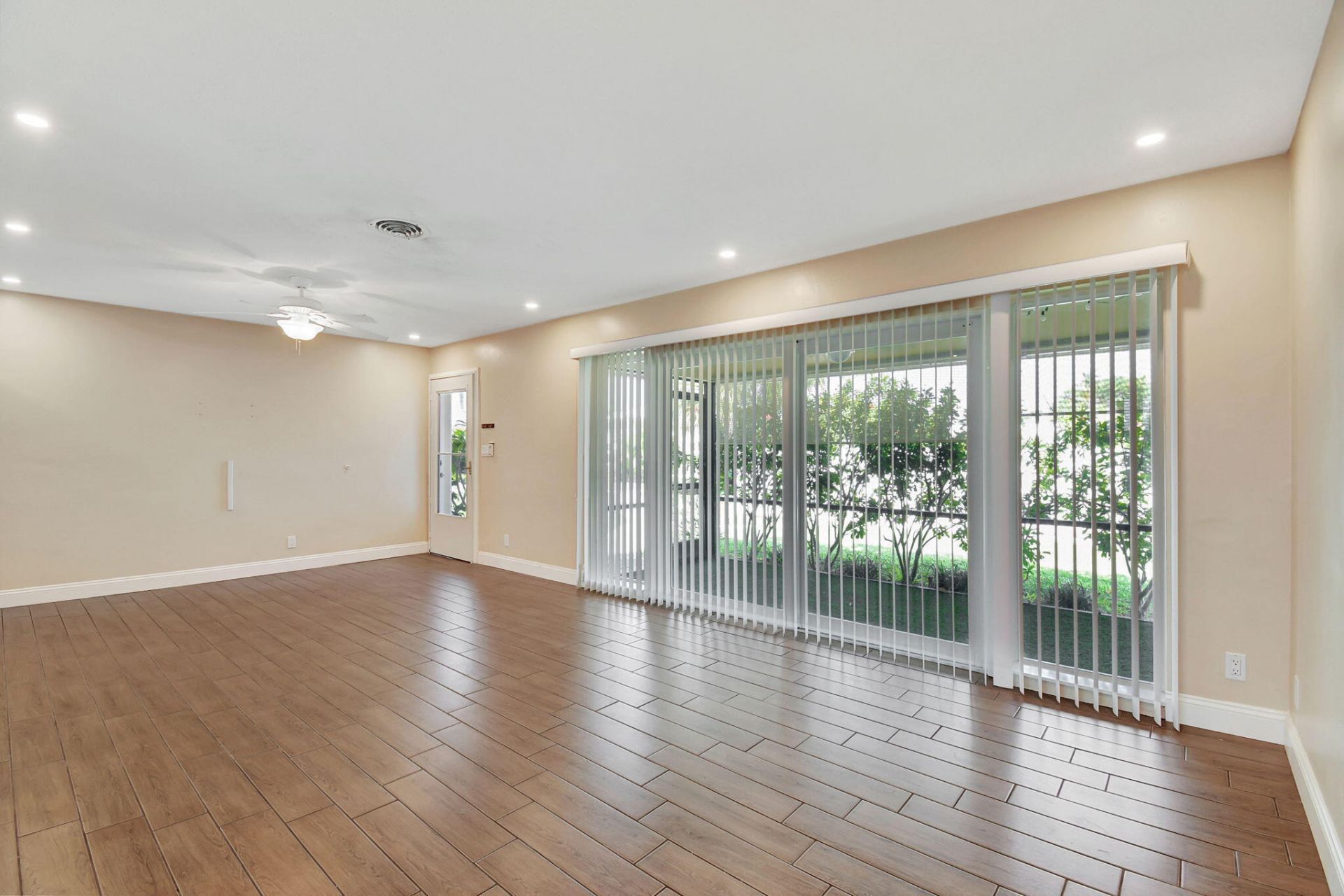 2757 NE 29th Avenue, Unit 4, Lighthouse Point, FL 33064 Photo