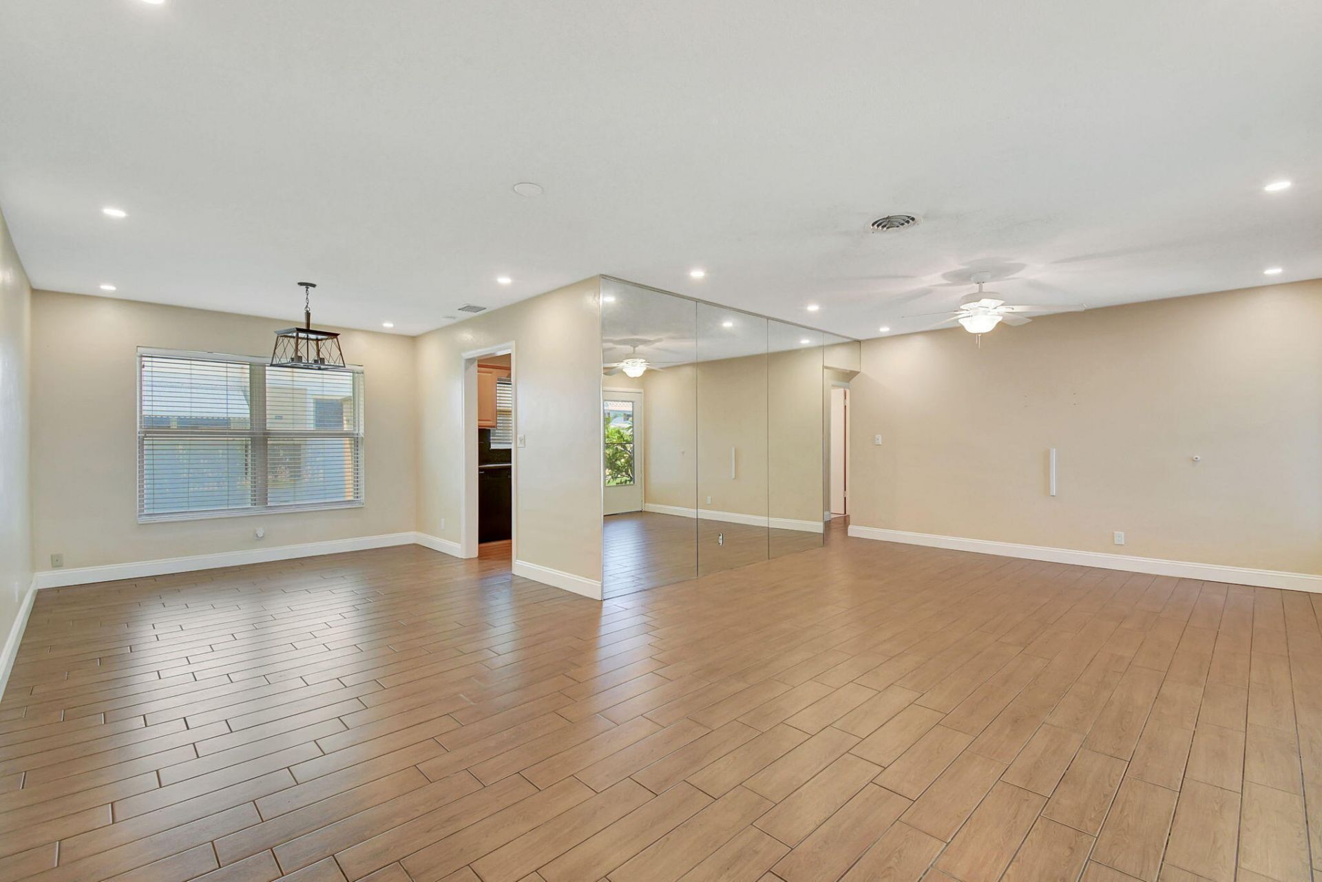 2757 NE 29th Avenue, Unit 4, Lighthouse Point, FL 33064 Photo
