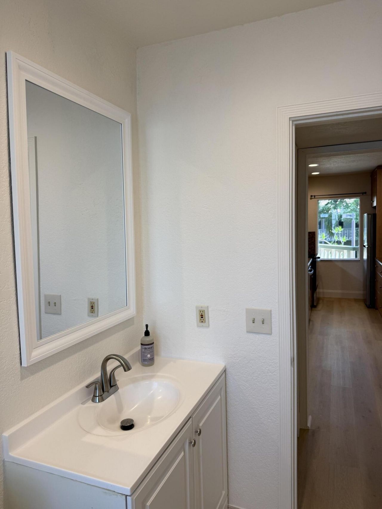 1423 Holly Heights Drive, Unit 13, Fort Lauderdale, FL 33304 Photo