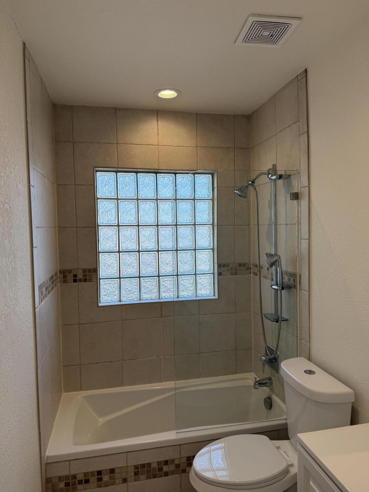 1423 Holly Heights Drive, Unit 13, Fort Lauderdale, FL 33304 Photo
