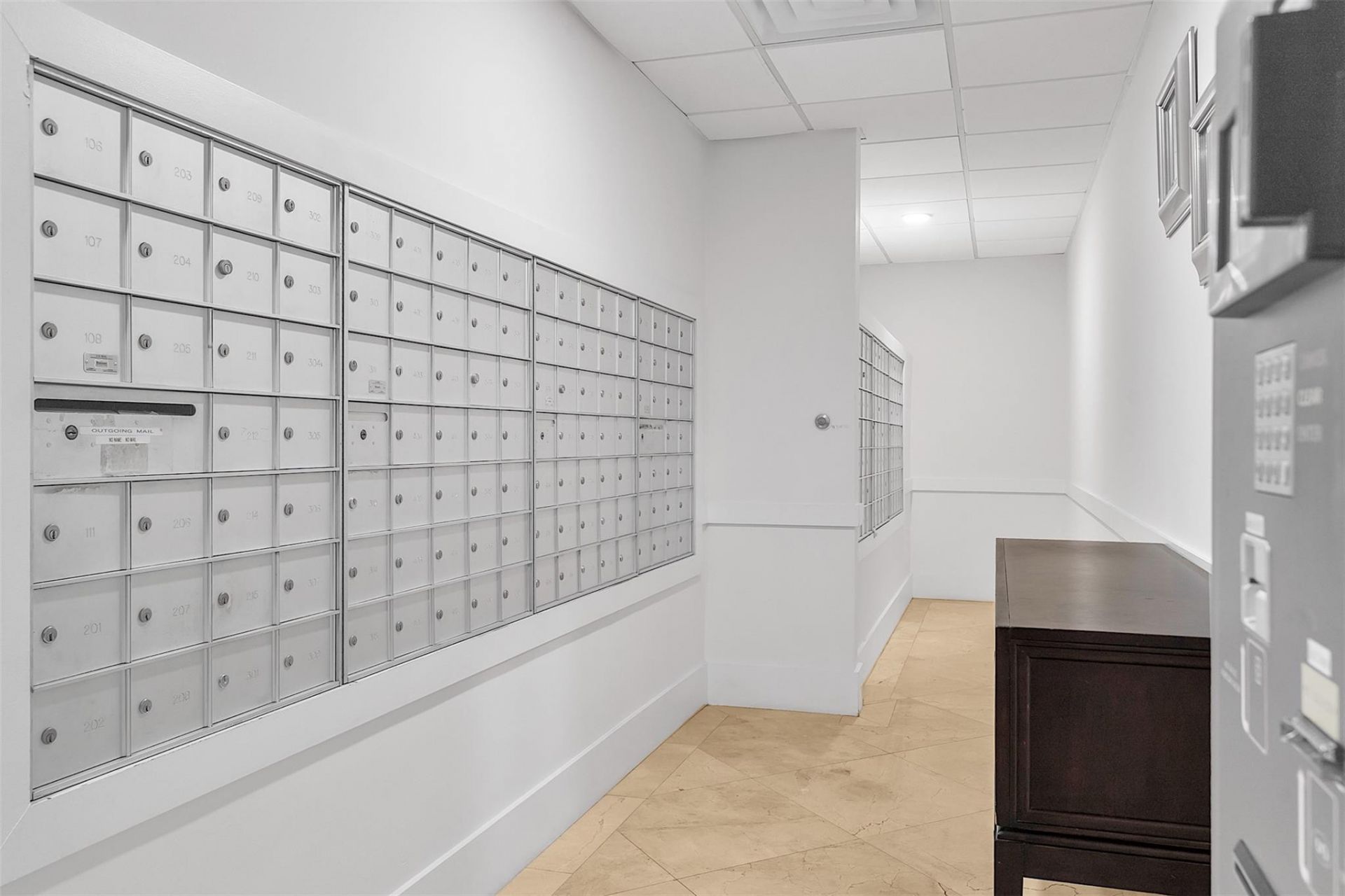 3700 Galt Ocean Drive, Unit 1102, Fort Lauderdale, FL 33308 Photo