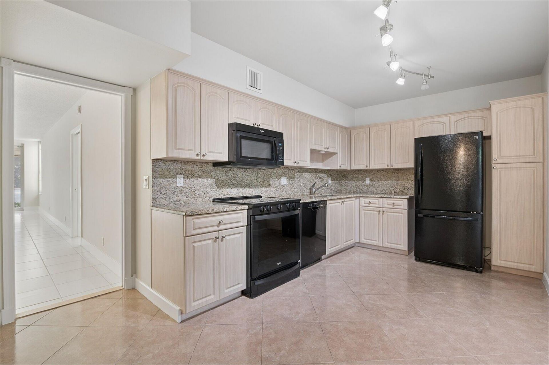 804 Cypress Grove Lane, Unit 104, Pompano Beach, FL 33069 Photo