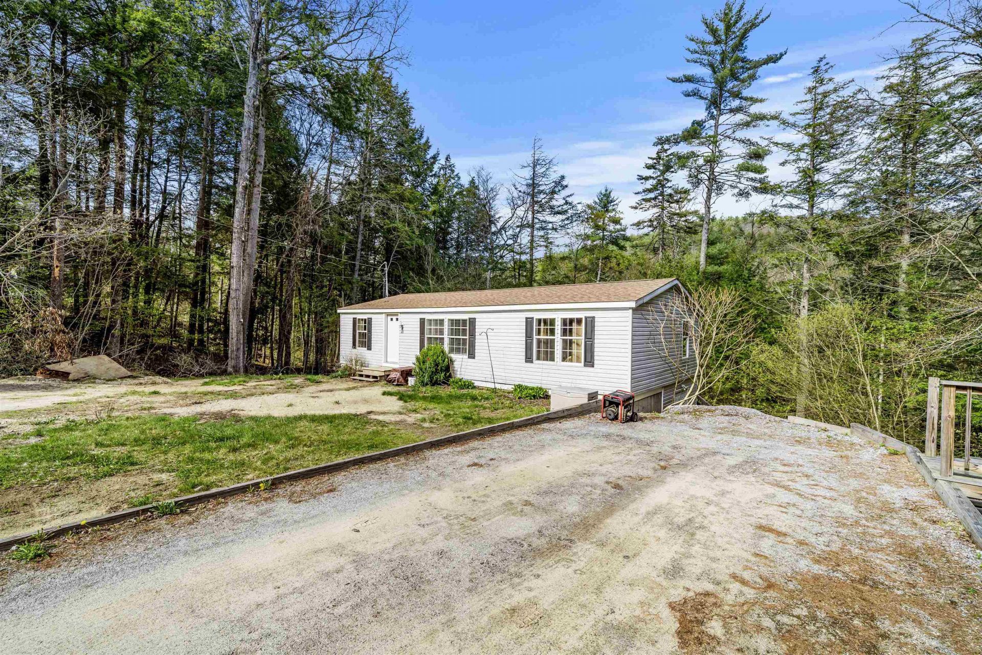65 Pine Glen Road, Hillsborough, NH 03244 Main Photo
