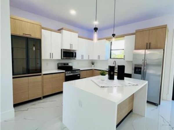 1131 Fogia ST E, LEHIGH ACRES, FL 33974