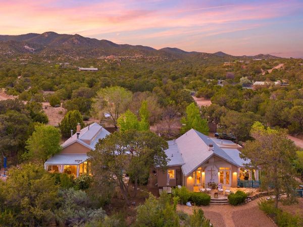 55 Paseo Del Rancho, Santa Fe, NM 87506