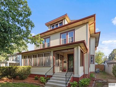 1865 Grant Street , Blair, NE 68008