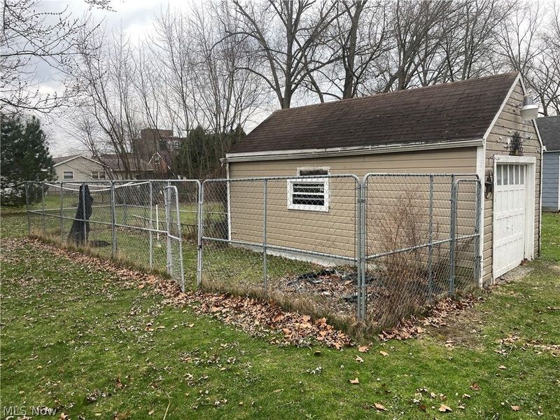 625 Meadowbrook Avenue SE, Warren, OH 44484 Photo 2