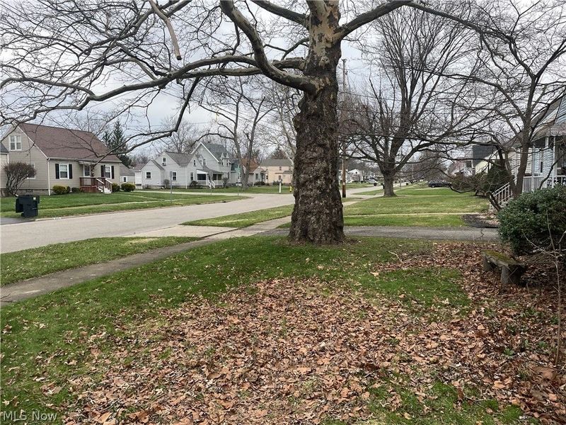625 Meadowbrook Avenue SE, Warren, OH 44484 Photo 3