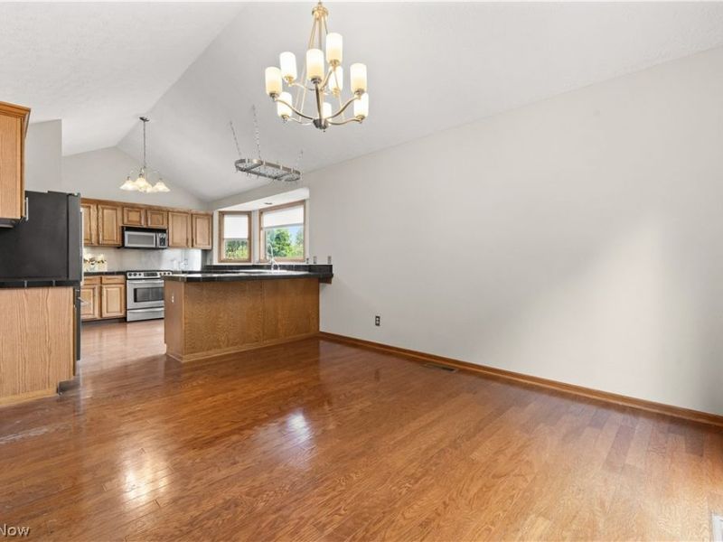 1919 Wendover Circle NE, North Canton, OH 44720 Photo 14
