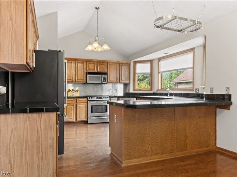 1919 Wendover Circle NE, North Canton, OH 44720 Photo 20