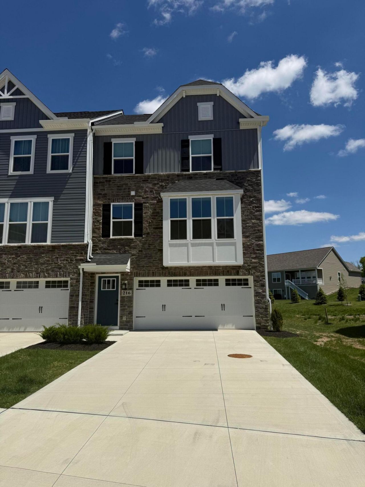 216 Via Veneto , Delaware, OH 43015 Main Photo