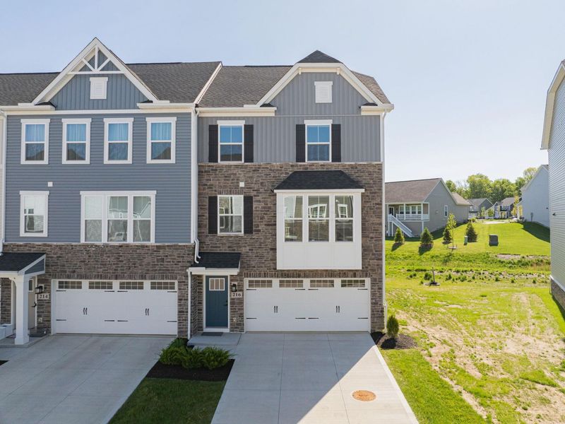 216 Via Veneto, Delaware, OH 43015 Photo 1