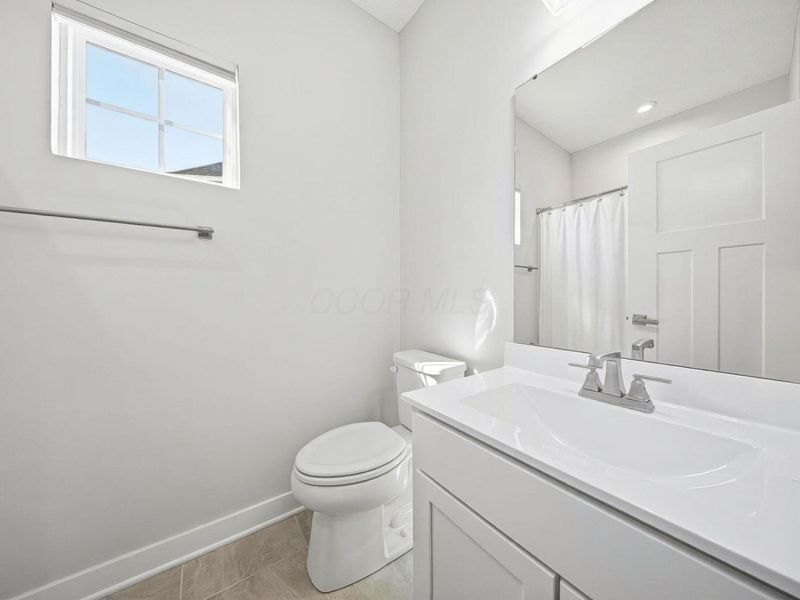 216 Via Veneto, Delaware, OH 43015 Photo 32