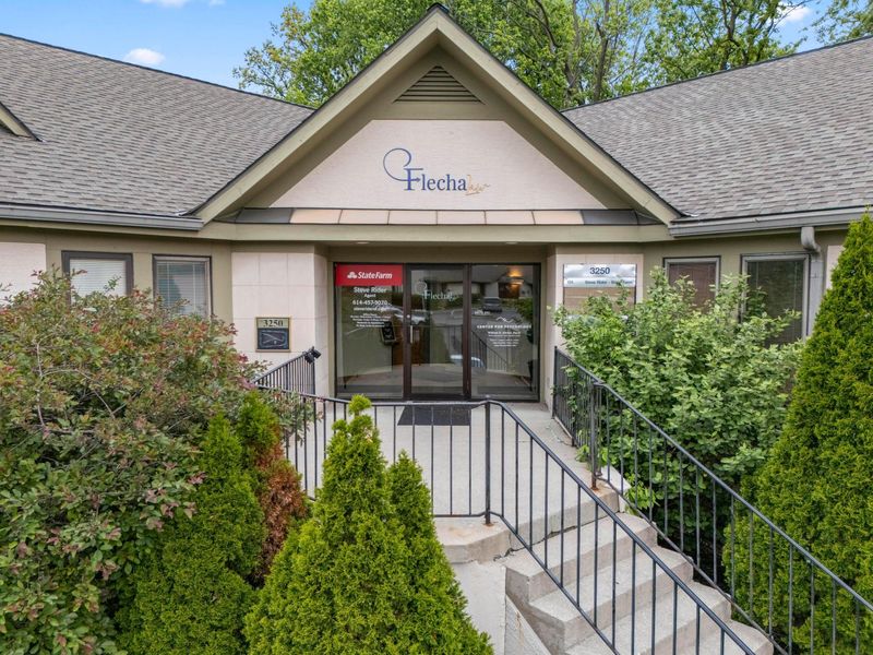 3250 W Henderson Road , Unit 103, Columbus, OH 43220 Photo 1
