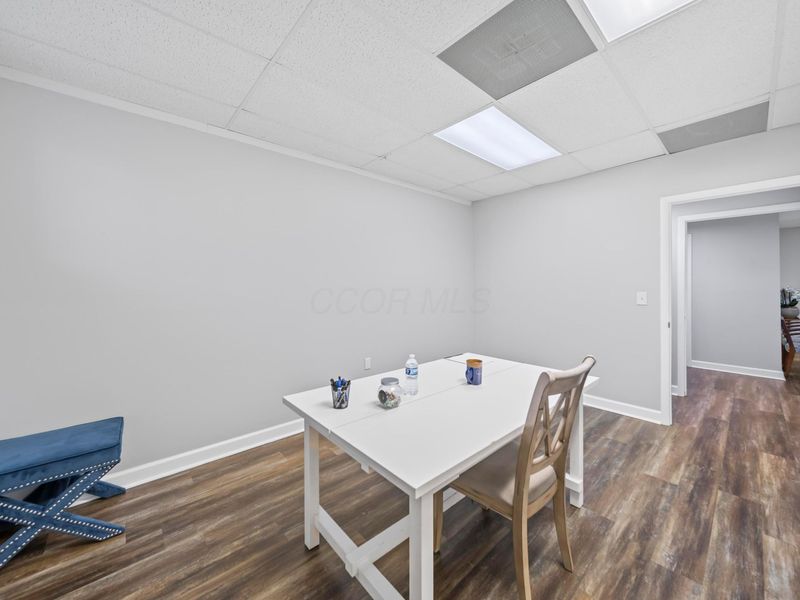3250 W Henderson Road , Unit 103, Columbus, OH 43220 Photo 12