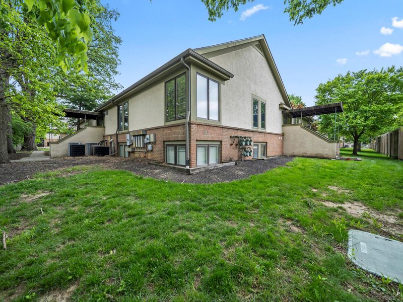 3250 W Henderson Road , Unit 103, Columbus, OH 43220 Photo 24