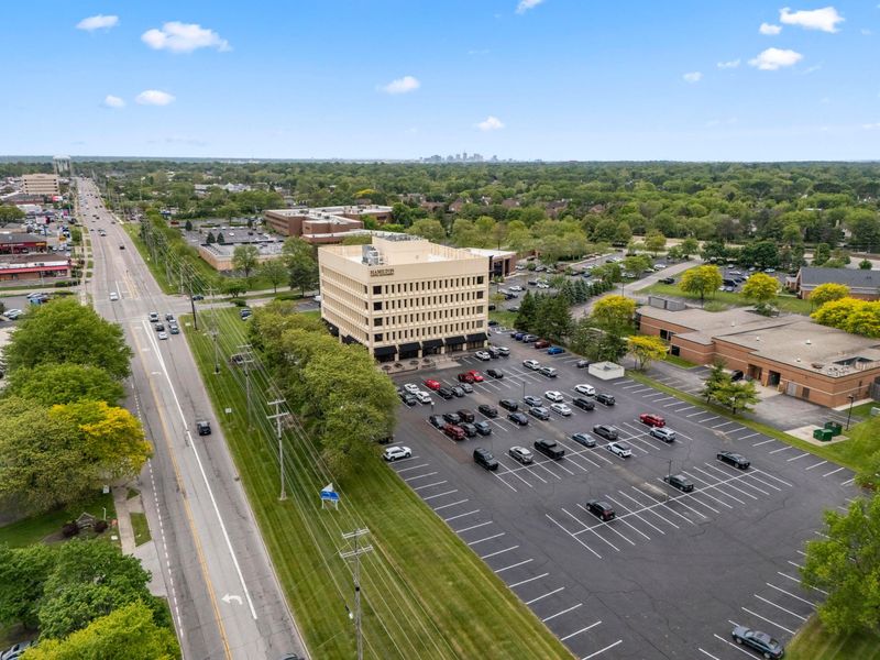 3250 W Henderson Road , Unit 103, Columbus, OH 43220 Photo 26