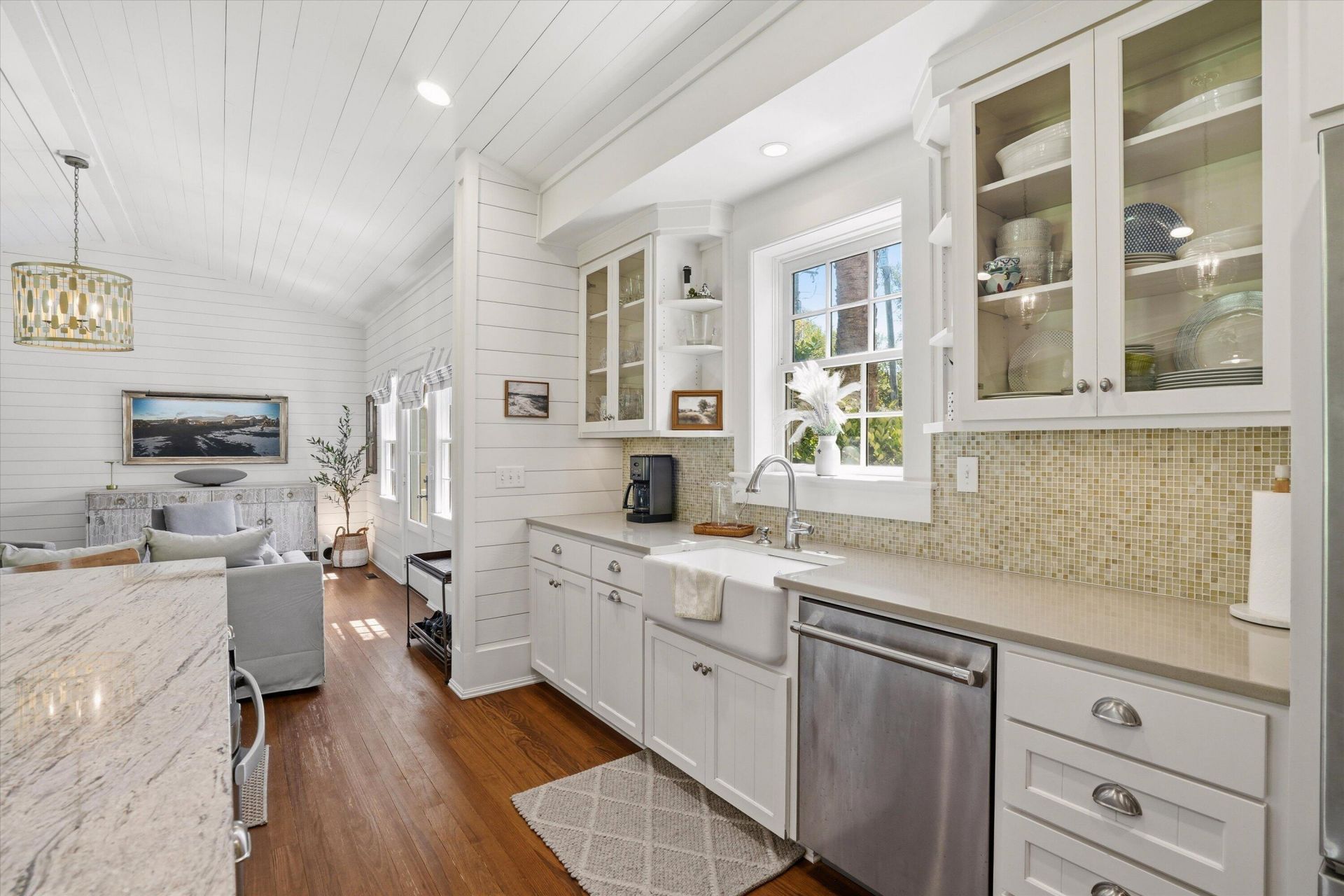 1220 Middle Street Photo 9