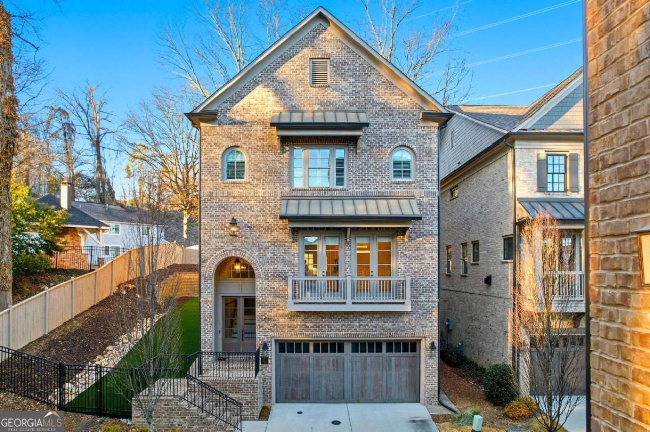 2131 Bellrick Road Nw, Atlanta, GA 30318 Main Photo