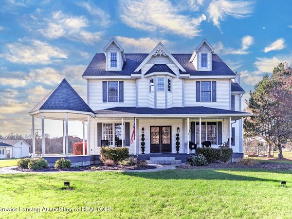 3811 Meridian Road, Okemos, MI 48864