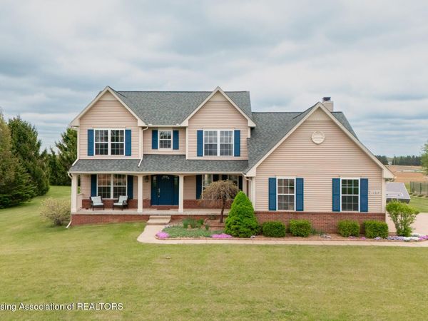 11217 Sand Hill Drive, Grass Lake, MI 49240