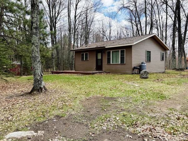 W11565 Archer LANE, Crivitz, WI 54114