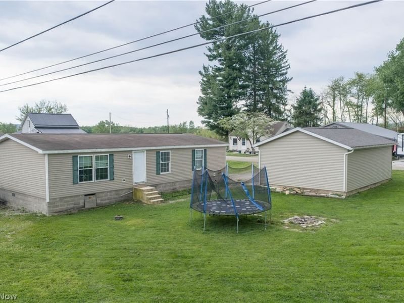 2195 James Street SE, New Philadelphia, OH 44663 Photo 1