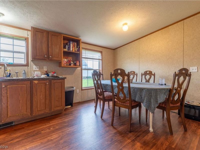 2195 James Street SE, New Philadelphia, OH 44663 Photo 12