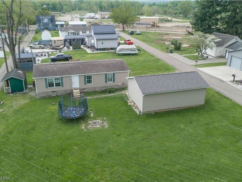 2195 James Street SE, New Philadelphia, OH 44663 Photo 9
