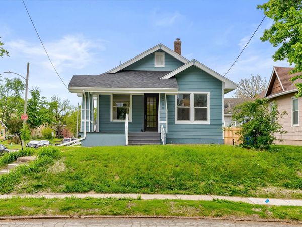 2200 Clark Street, Des Moines, IA 50311