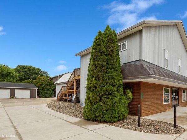 15320 Three Oaks Road, Three Oaks, MI 49128