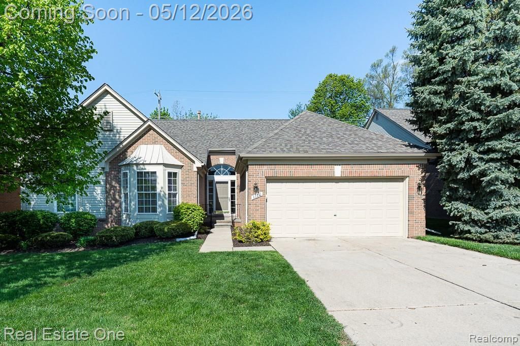 1110 Churchill Circle, Rochester, MI 48307 Main Photo