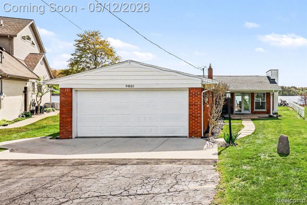 9801 Coledale Court, White Lake Township, MI 48386 Main Photo