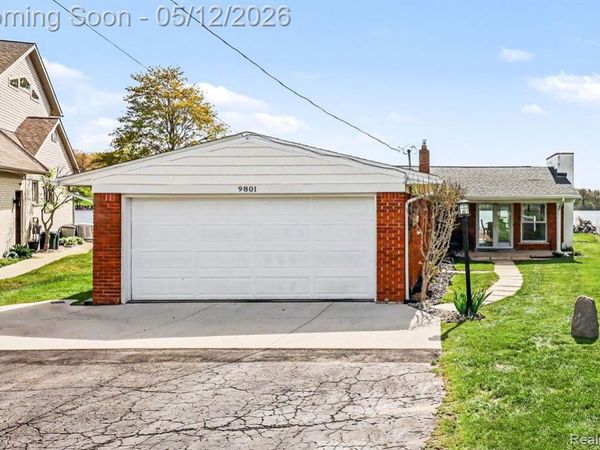 9801 Coledale Court, White Lake Twp, MI 48386