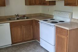 7668 Hunters Ridge Lane photo 4