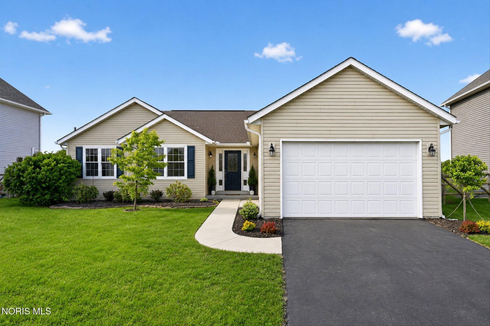 10781 Sun Trace Drive, Perrysburg, OH 43551 Main Photo
