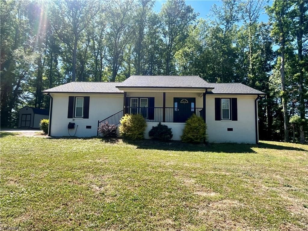 5637 Trotter Country Road, Archdale, NC 27263 Main Photo