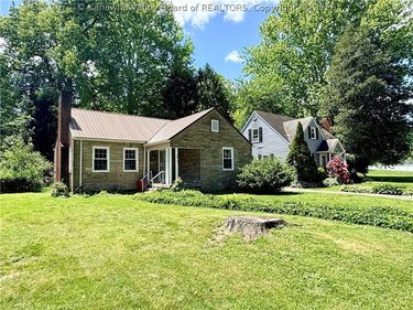 3813 Washington Avenue, Charleston, WV 25304