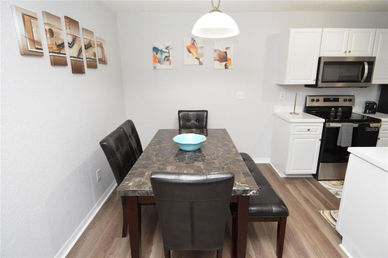 10265 Gandy Boulevard N, Unit 1002, Saint Petersburg, FL 33702 Photo